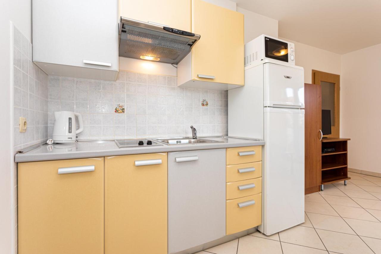 Apartments Crnekovic IV Baška Exterior foto