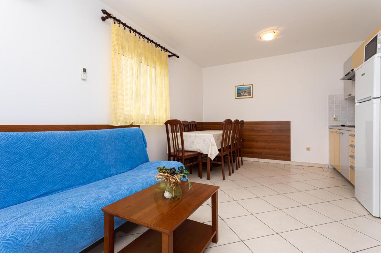 Apartments Crnekovic IV Baška Exterior foto